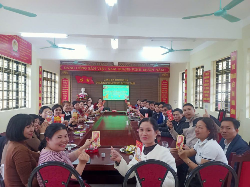 Trường THCS Minh Tân đã tổ chức buổi gặp mặt đầu xuân Bính Ngọ 2026 